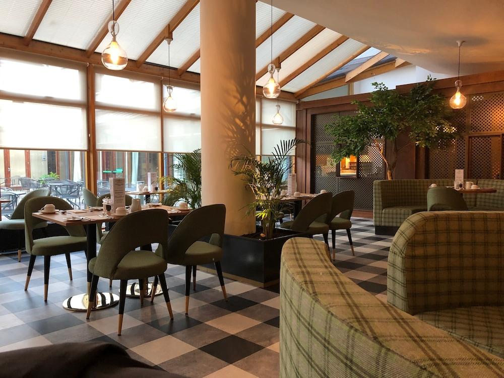Tullamore Court Hotel Εξωτερικό φωτογραφία